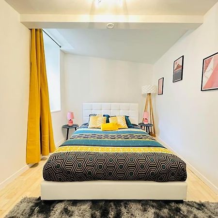 Appartement Confidentiel Laon Exterior foto